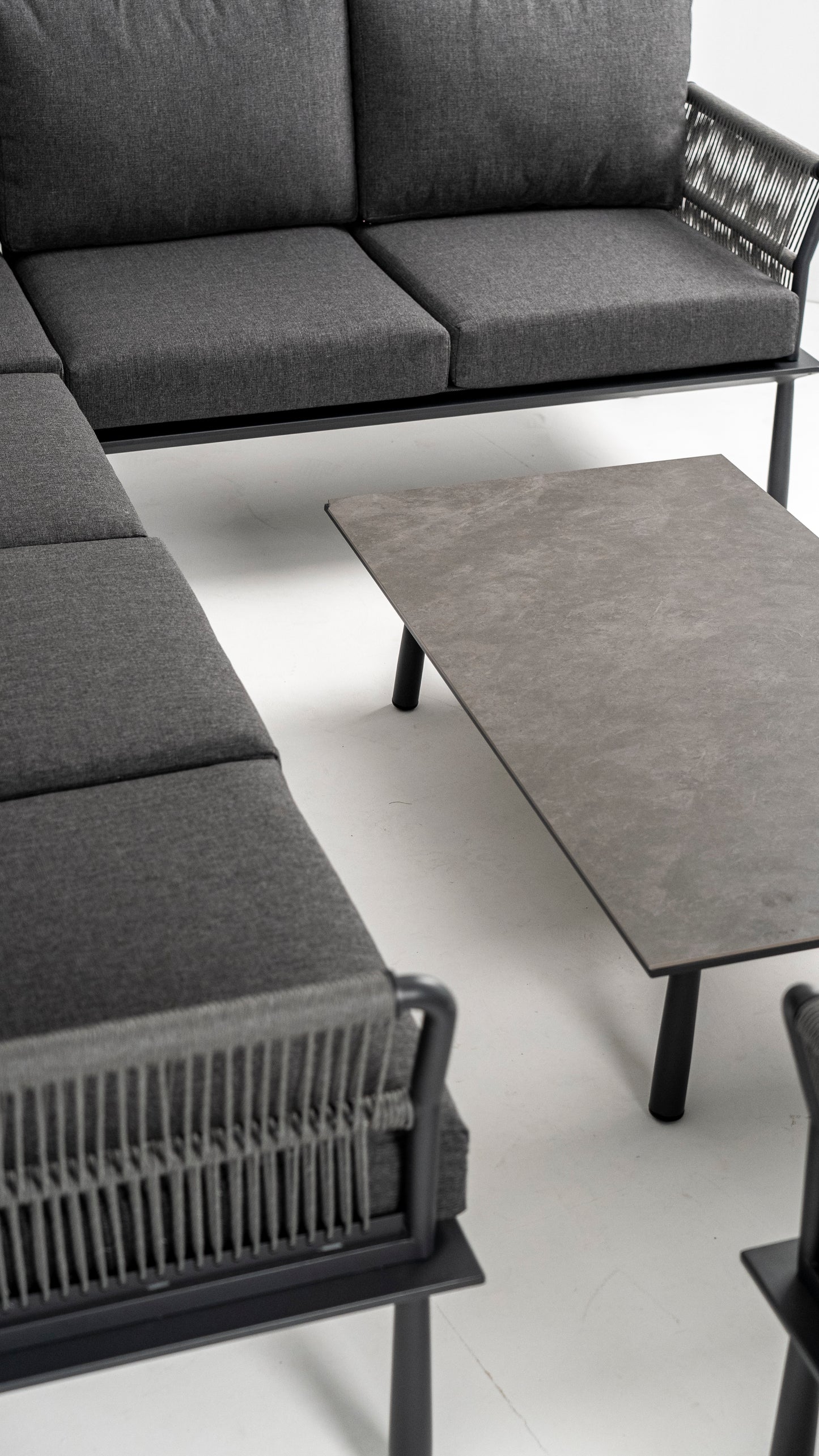 Hoek Loungeset - Trino - Aluminium - Antraciet - met tussenstuk